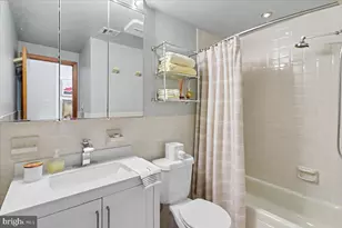 642 Fitzwater St, Philadelphia, PA 19147 - Photo 27