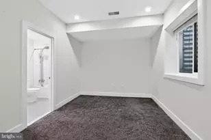 2527 Graduate Square, Philadelphia, PA 19146 - Photo 39