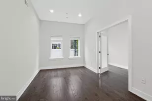 2527 Graduate Square, Philadelphia, PA 19146 - Photo 9