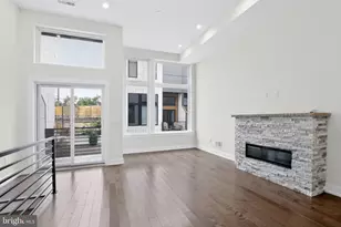 2527 Graduate Square, Philadelphia, PA 19146 - Photo 1