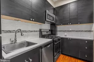 1536 Pine St, Philadelphia, PA 19102 - Photo 5