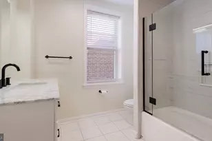 407 W Jefferson St, Philadelphia, PA 19122 - Photo 21