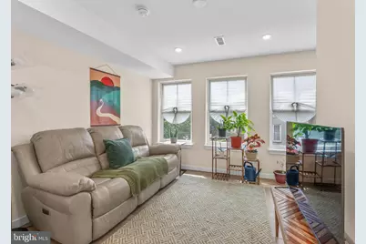 1739 S 5th Street #UNIT 2, Philadelphia, PA 19148 - Photo 9