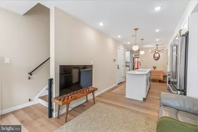 1739 S 5th Street #UNIT 2, Philadelphia, PA 19148 - Photo 11