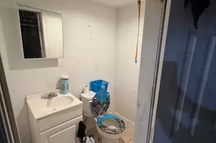 6945 Theodore St, Philadelphia, PA 19142 - Photo 9