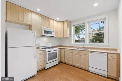 406 N 42nd Street, Philadelphia, PA 19104 - Photo 7