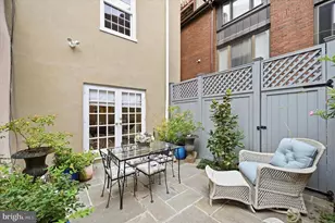 308 Lombard St, Philadelphia, PA 19147 - Photo 15