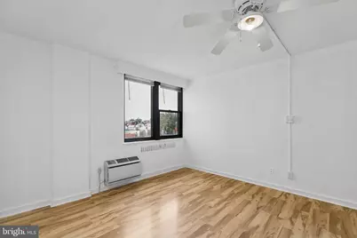 2601 Pennsylvania Avenue #401, Philadelphia, PA 19130 - Photo 3