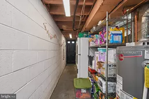 3854 Kirkwood Rd, Philadelphia, PA 19114 - Photo 33
