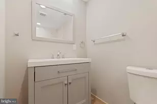 911 W Dauphin St, Philadelphia, PA 19133 - Photo 11