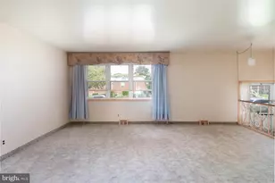1214 Fenwick Rd, Philadelphia, PA 19115 - Photo 5