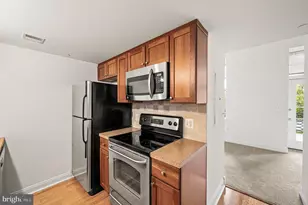 1 Academy Cir, Philadelphia, PA 19146 - Photo 7