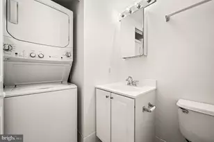 1 Academy Cir, Philadelphia, PA 19146 - Photo 15