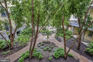 1 Academy Cir, Philadelphia, PA 19146 - Photo 25