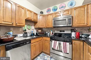 316 Hermit St, Philadelphia, PA 19128 - Photo 9