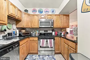 316 Hermit St, Philadelphia, PA 19128 - Photo 11