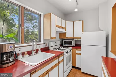 643 W Kingsley Street, Philadelphia, PA 19144 - Photo 11
