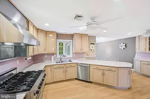 4625 Eden St, Philadelphia, PA 19114 - Photo 19