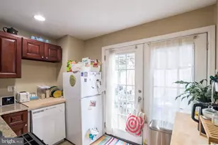 1717 Webster St, Philadelphia, PA 19146 - Photo 3