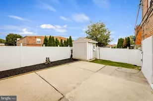 9751 Clark St, Philadelphia, PA 19115 - Photo 35