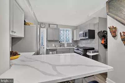 909 S Sheridan Street S, Philadelphia, PA 19147 - Photo 7