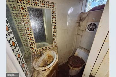 2021 Lombard Street, Philadelphia, PA 19146 - Photo 15