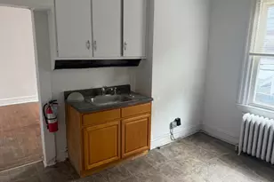 6445 Broad St, Philadelphia, PA 19126 - Photo 7
