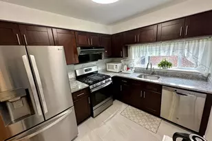8927 Revere St, Philadelphia, PA 19152 - Photo 17