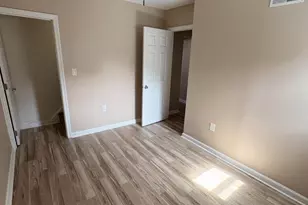 404 Watkins St, Philadelphia, PA 19148 - Photo 13