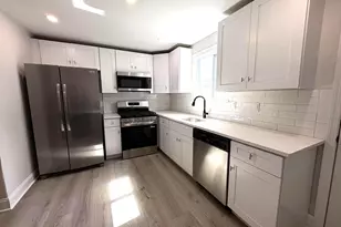 404 Watkins St, Philadelphia, PA 19148 - Photo 7