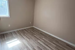 404 Watkins St, Philadelphia, PA 19148 - Photo 9