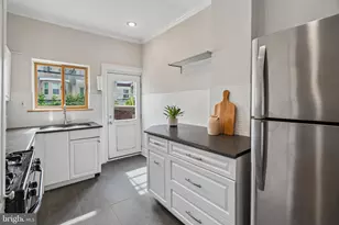 2810 Cambridge St, Philadelphia, PA 19130 - Photo 7