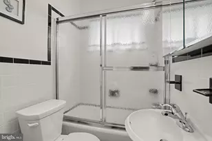 7922 Frontenac St, Philadelphia, PA 19111 - Photo 17