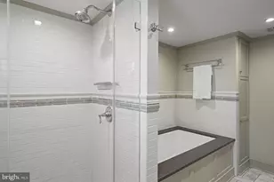 306 Cypress St, Philadelphia, PA 19106 - Photo 19