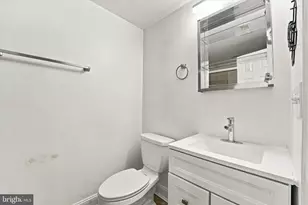 2009 W Oxford St, Philadelphia, PA 19121 - Photo 11