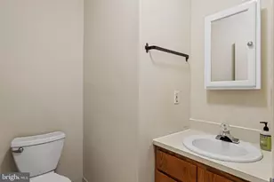 878 N Pennock St, Philadelphia, PA 19130 - Photo 11