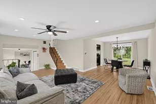 817 Rennard Cir, Philadelphia, PA 19116 - Photo 5