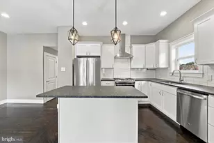 7242 Hill Rd, Philadelphia, PA 19128 - Photo 9