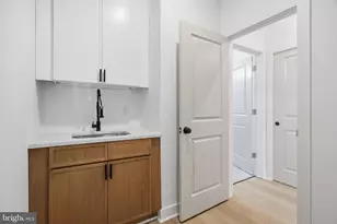 1019 W Orleans St, Philadelphia, PA 19133 - Photo 19