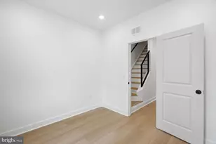1019 W Orleans St, Philadelphia, PA 19133 - Photo 9