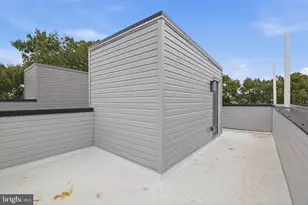 1019 W Orleans St, Philadelphia, PA 19133 - Photo 13