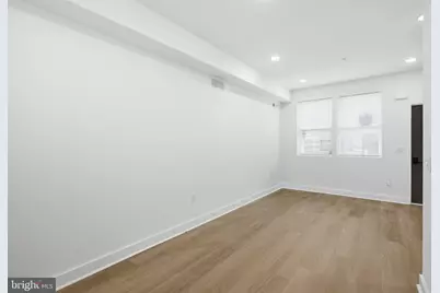 1019 W Orleans Street, Philadelphia, PA 19133 - Photo 11