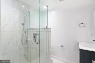 709 S 19th St, Philadelphia, PA 19146 - Photo 5