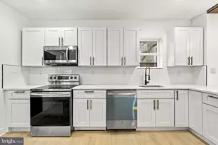 1549 N Robinson St, Philadelphia, PA 19151 - Photo 3