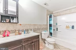 333 N 40th St, Philadelphia, PA 19104 - Photo 5