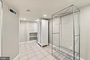 2700 South St, Philadelphia, PA 19146 - Photo 19