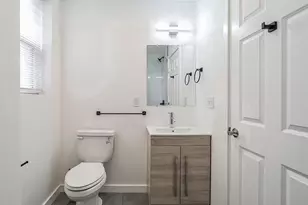 407 S 42nd St, Philadelphia, PA 19104 - Photo 7