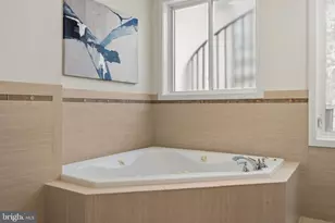 765 S 15th St, Philadelphia, PA 19146 - Photo 51