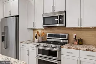 765 S 15th St, Philadelphia, PA 19146 - Photo 19