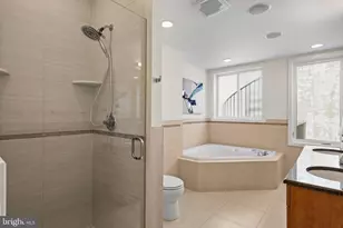 765 S 15th St, Philadelphia, PA 19146 - Photo 47